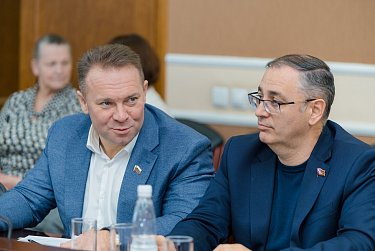 Дата заседания Законодательного Собрания изменена